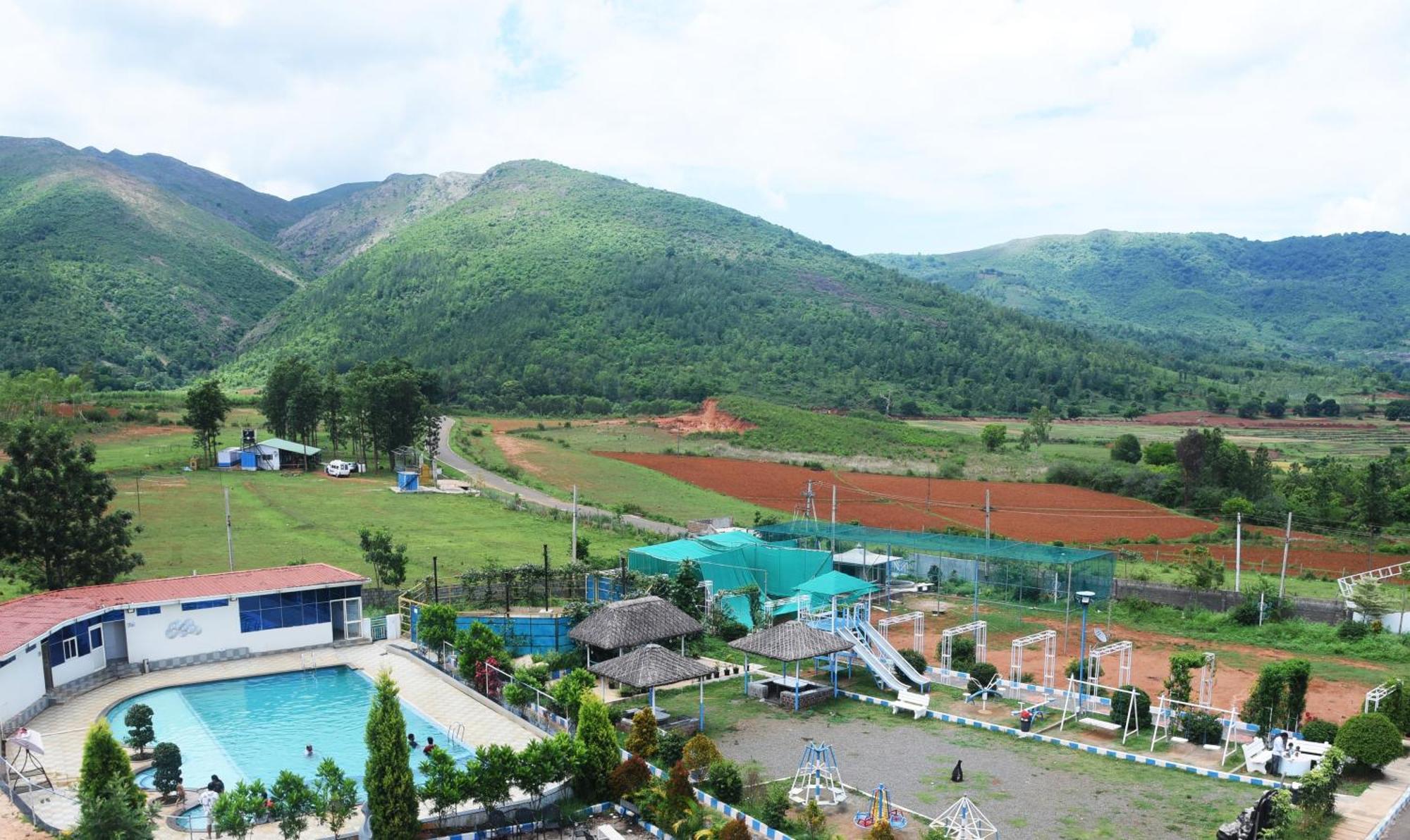 Vana Resort Араку Екстериор снимка